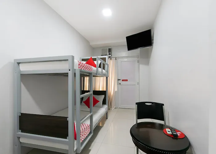 Oyo 152 Sangco Condotel Hotel 3*