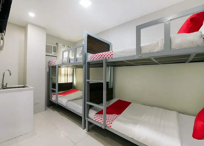Hotel Oyo 152 Sangco Condotel