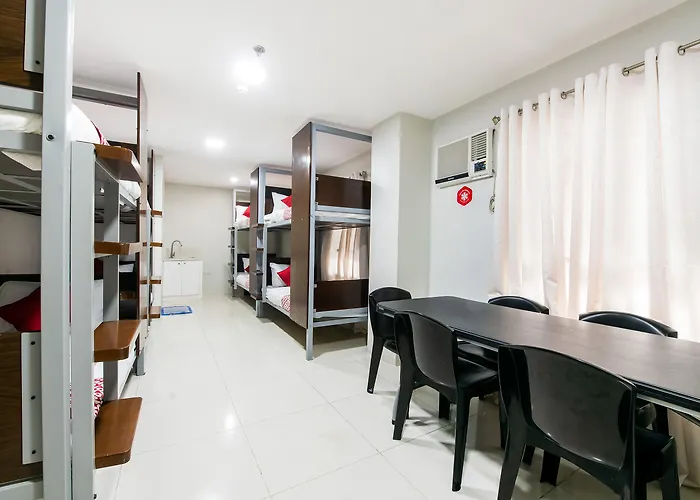 Hotel Oyo 152 Sangco Condotel