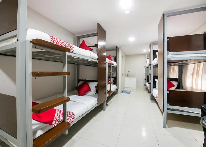 Hotel Oyo 152 Sangco Condotel Manila