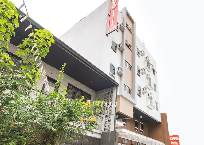 Hotel Oyo 152 Sangco Condotel