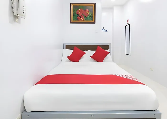 Oyo 152 Sangco Condotel Hotel