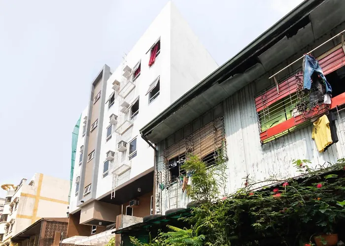 Oyo 152 Sangco Condotel Hotel 3*