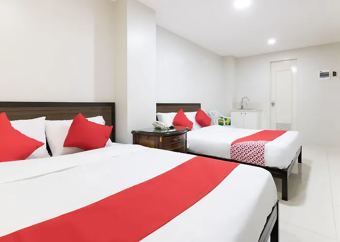Oyo 152 Sangco Condotel Hotel