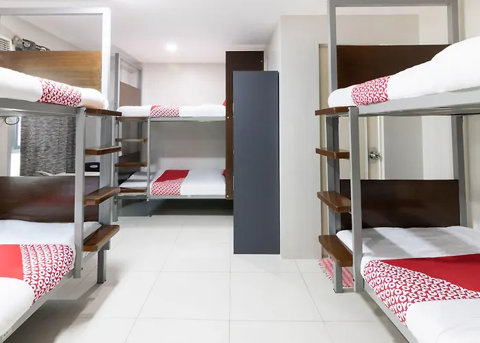 Oyo 152 Sangco Condotel Hotel