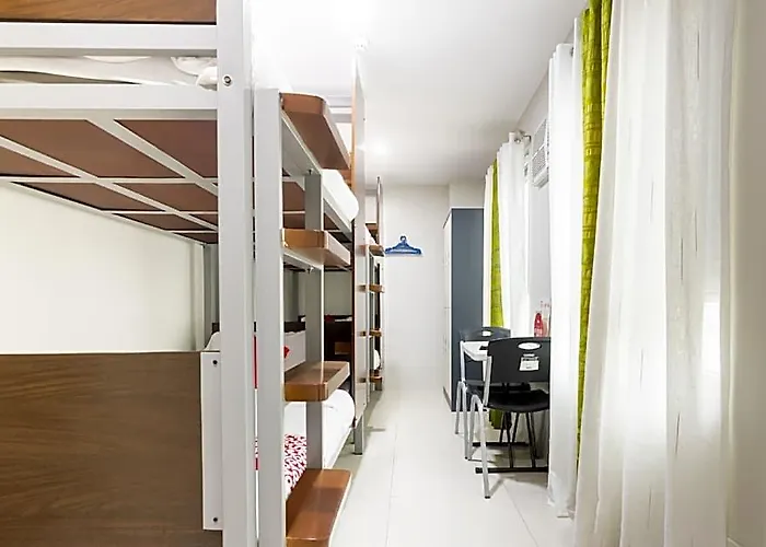 Oyo 152 Sangco Condotel Hotel