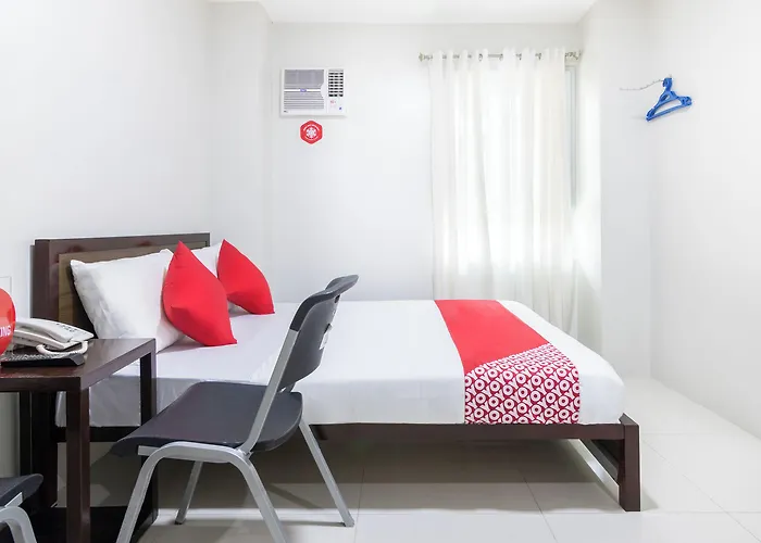 Hotel Oyo 152 Sangco Condotel